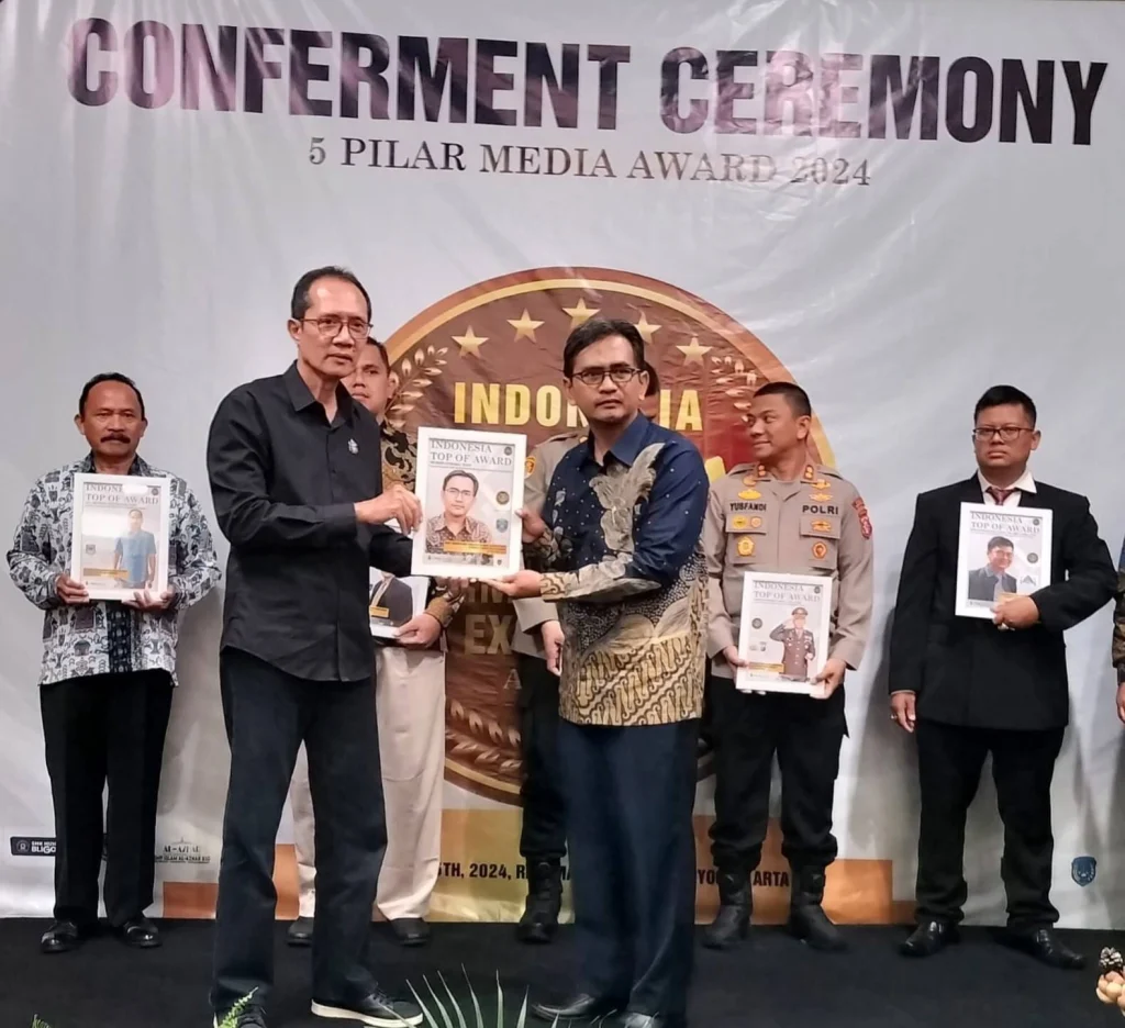 Membanggakan! SMP Muhammadiyah PK Solo Berhasil Raih Penghargaan Bergengsi