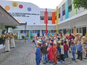 Ratusan Siswa Baru Mengikuti MPLS Hari Pertama di TK Aisyiyah 40 PPS Gresik