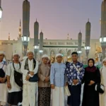 Reuni Dadakan Guru dan Murid SMA Muha di Masjid Nabawi