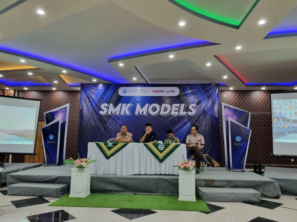 Para Guru Petarung Itu Ada di SMK Models