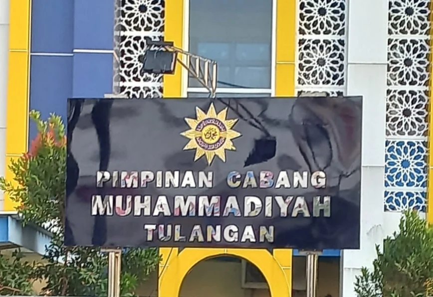 PCM Tulangan Pasang Papan Nama Baru, Ada Cerita Menyentuh Dibaliknya