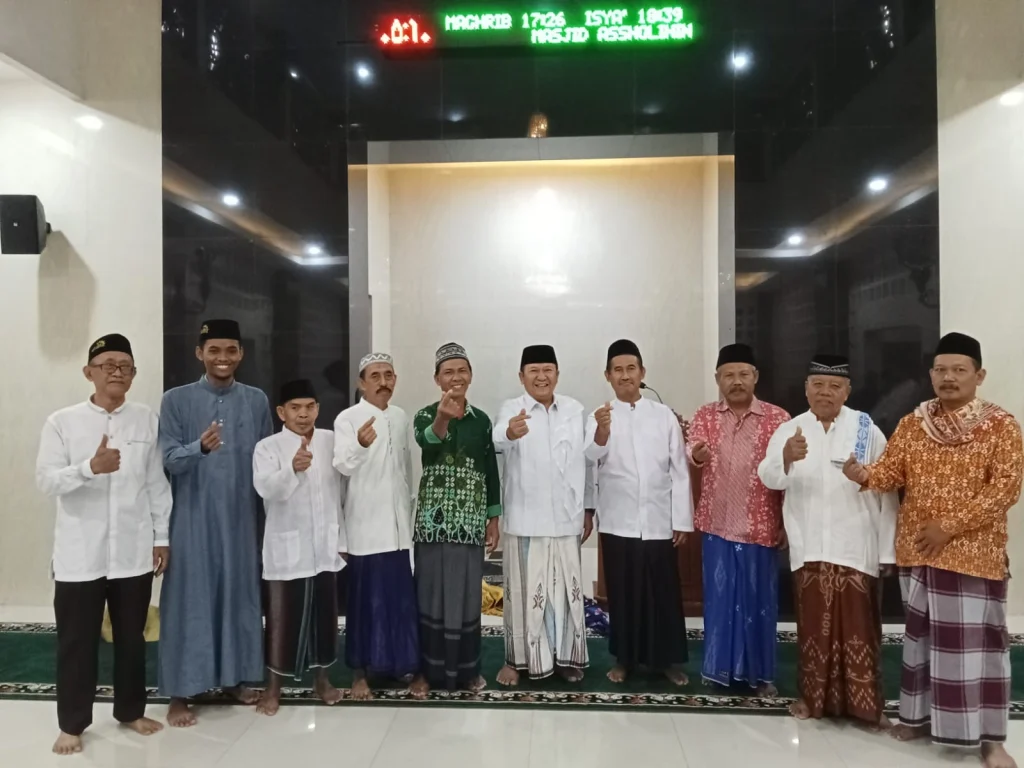 Masjid Assholihin Cakru: Shalat Shubuh Bersama Bupati Jember