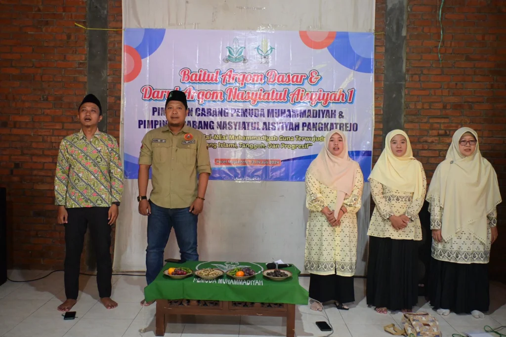 PCPM dan PCNA Pangkatrejo Gelar Baitul Arqom di Pacet Mojokerto