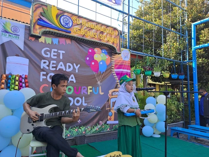 Karena Pengalaman Pahit, Ayah dan Anak Ini Ciptakan Lagu dalam MPLS