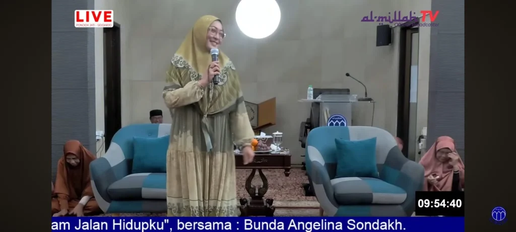 Angelina Sondakh Buat Haru Majelis Taklim Al-Millah