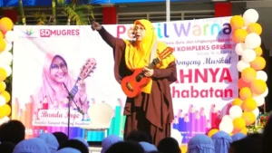 Musikalisasi Puisi Bertajuk Indahnya Persahabatan Pukau Peserta MPLS SD Mugres