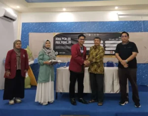 Pembukaan KKN Mahasiswa UM Surabaya di PCM Mulyorejo