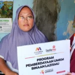 Lazismu Sidoarjo Bantu Modal Usaha untuk Penjual Gorengan