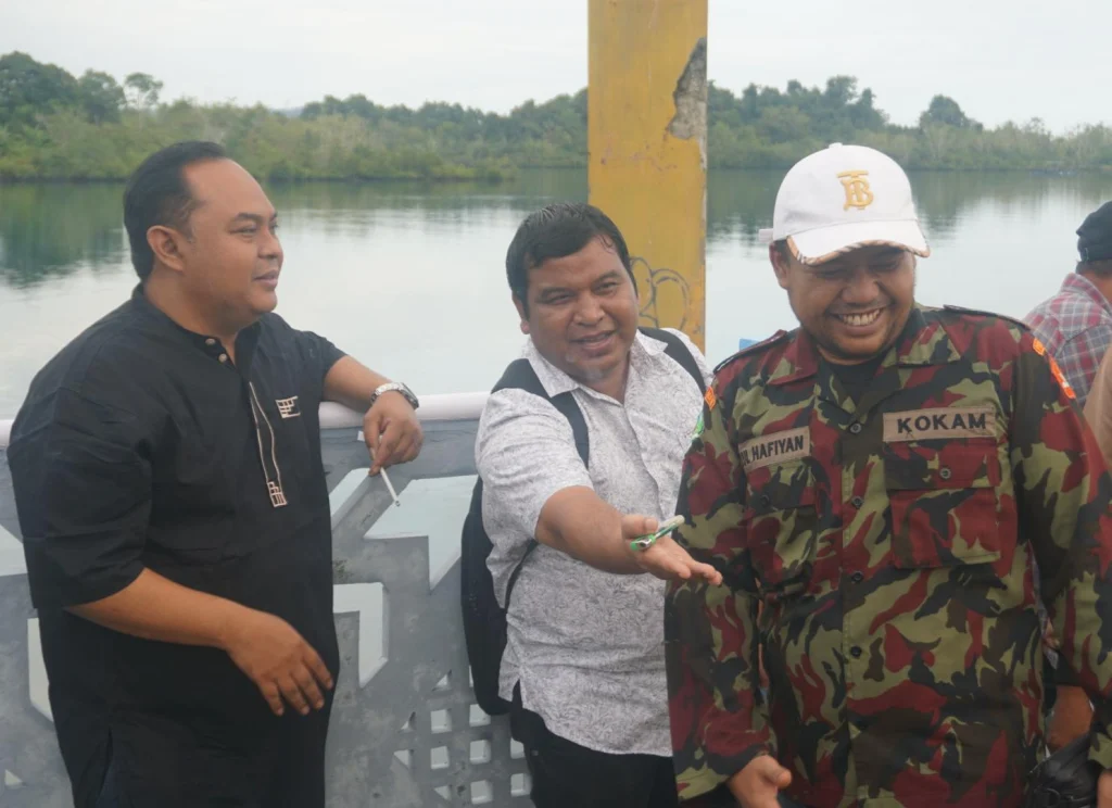 Tiba Di Pelabuhan, Pj Bupati Simeulue Jemput Ketua PWPM Aceh