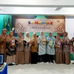 Tim Ismu SDMM Berbagi di SD Mumtaz Sidoarjo