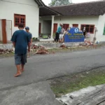 TPA Sahabat Perbaiki Pagar Madrasah