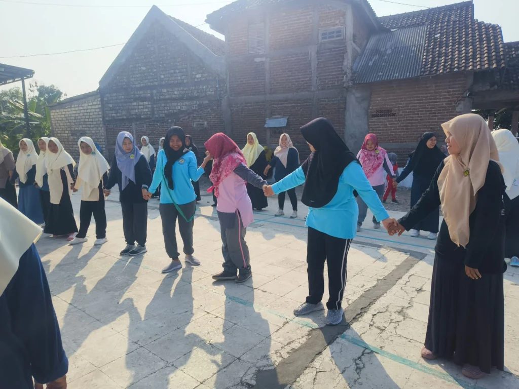 Sehat Bugar dan Fun Game dalam HUT RI ke-79 Ala PCNA Balongpanggang