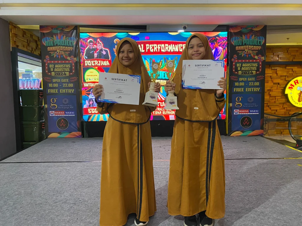 Siswi SMP Muhammadiyah 7 Borong Juara Lomba Sambung Ayat