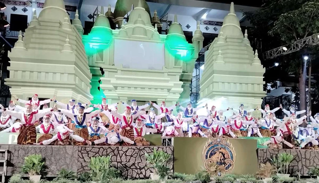 Pagelaran Pentas Seni Spektakuler di Pondok Pesantren Al Ishlah