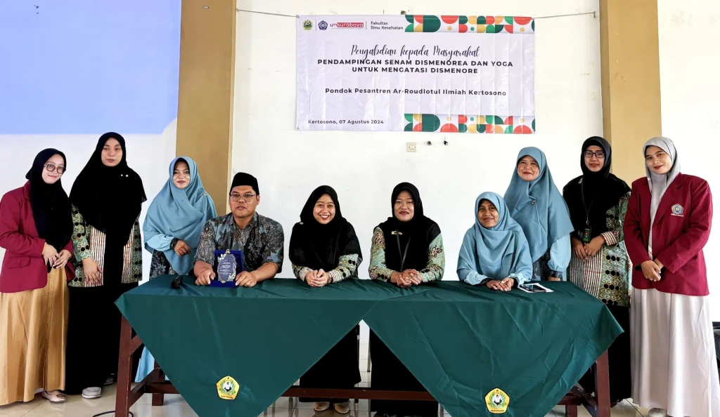 PKM: Pendampingan Senam Dismenorea dan Yoga