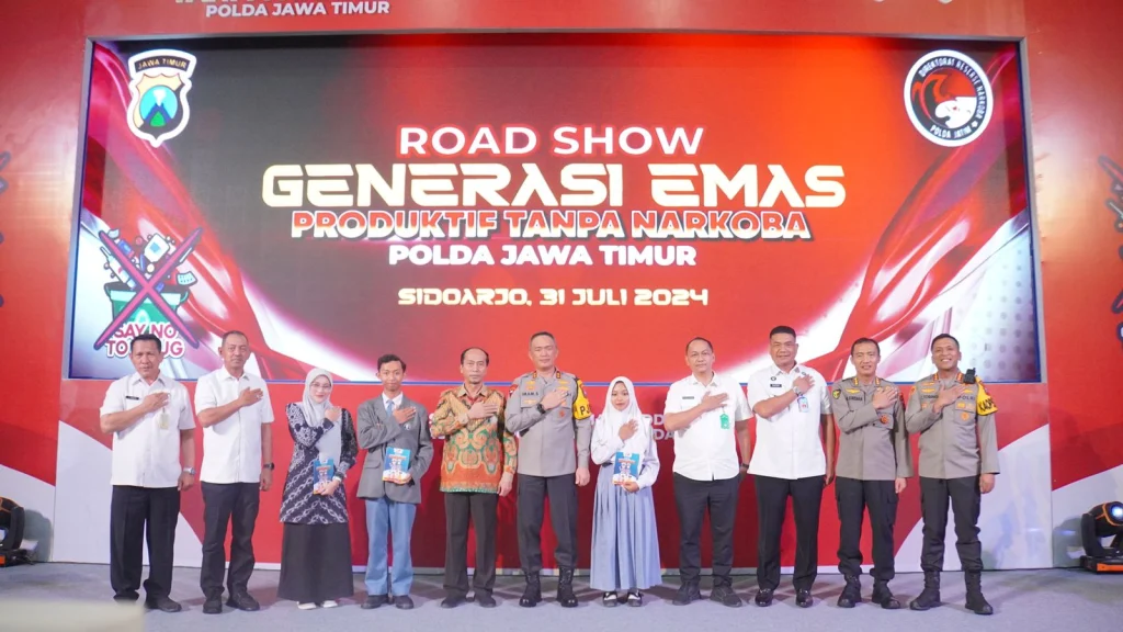 Kapolda Jatim Buka Road Show ‘Berantas Narkoba’ dengan Pantun
