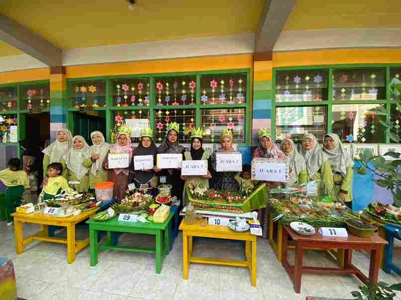 Rayakan Milad TK ABA 25 Golokan dengan Makanan Cita Rasa Lokal