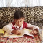 Pembelajaran Daring SD Muhtar Saat Liga 1 Arema FC Vs Dewa United