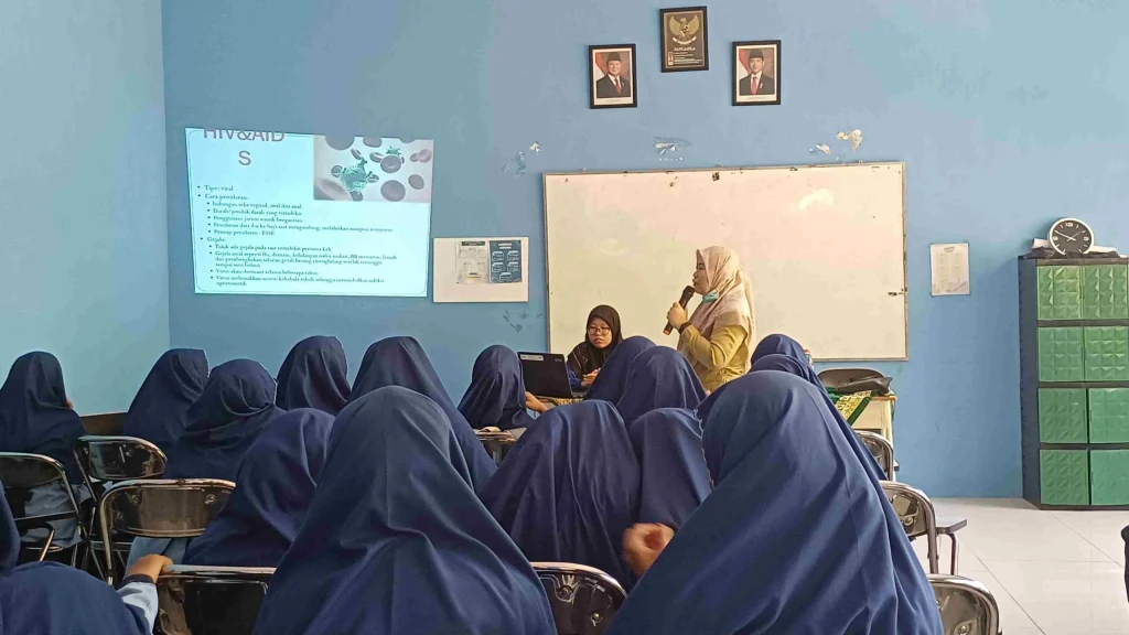 Kunjungan Puskesmas Driyorejo ke SMP Muhammadiyah 14 Driyorejo: Jangan Salah Pergaulan