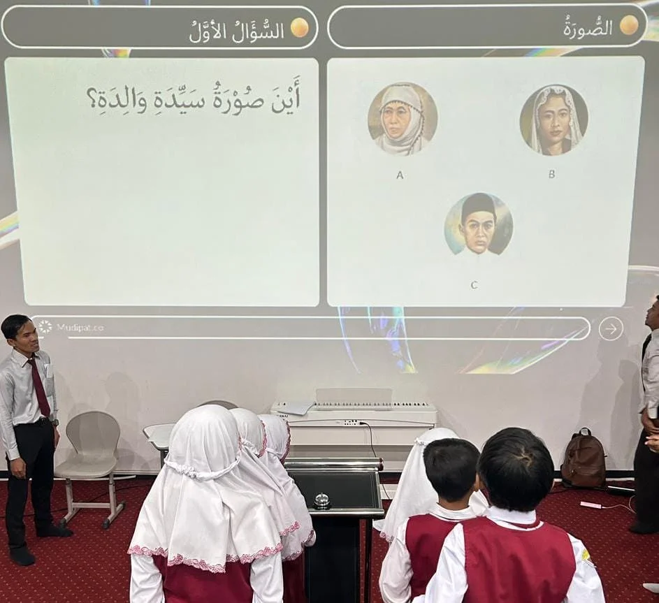 SD Mudipat Gelar Clash of Champions Bertajuk Ismuba Tiga Bahasa, Begini Keseruannya