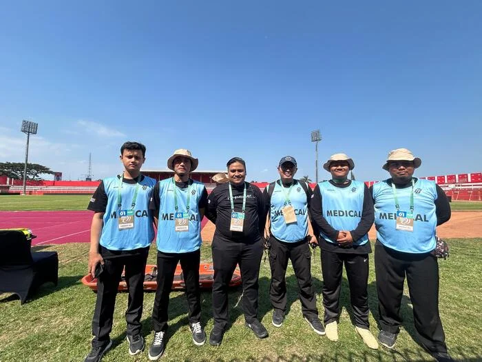 Kesigapan Tim Medis RSU Aminah Blitar pada Pertandingan Arema FC VS Dewa United