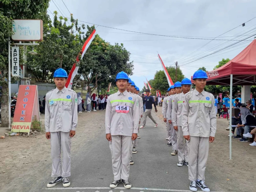 SMK Models Borong Juara Lomba Gerak Jalan Tingkat Kecamatan di HUT Ke-79 RI