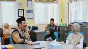 Dua Reporter Cilik SDMM Wawancarai Direktur KPM Pusat