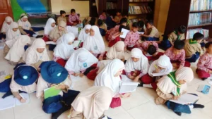 Qobilah SD Muhtar Belajar Mars HW