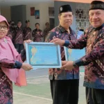 Guru/Karyawan SD Musix Dapat Reward Umrah dan S2 di Hari Merdeka