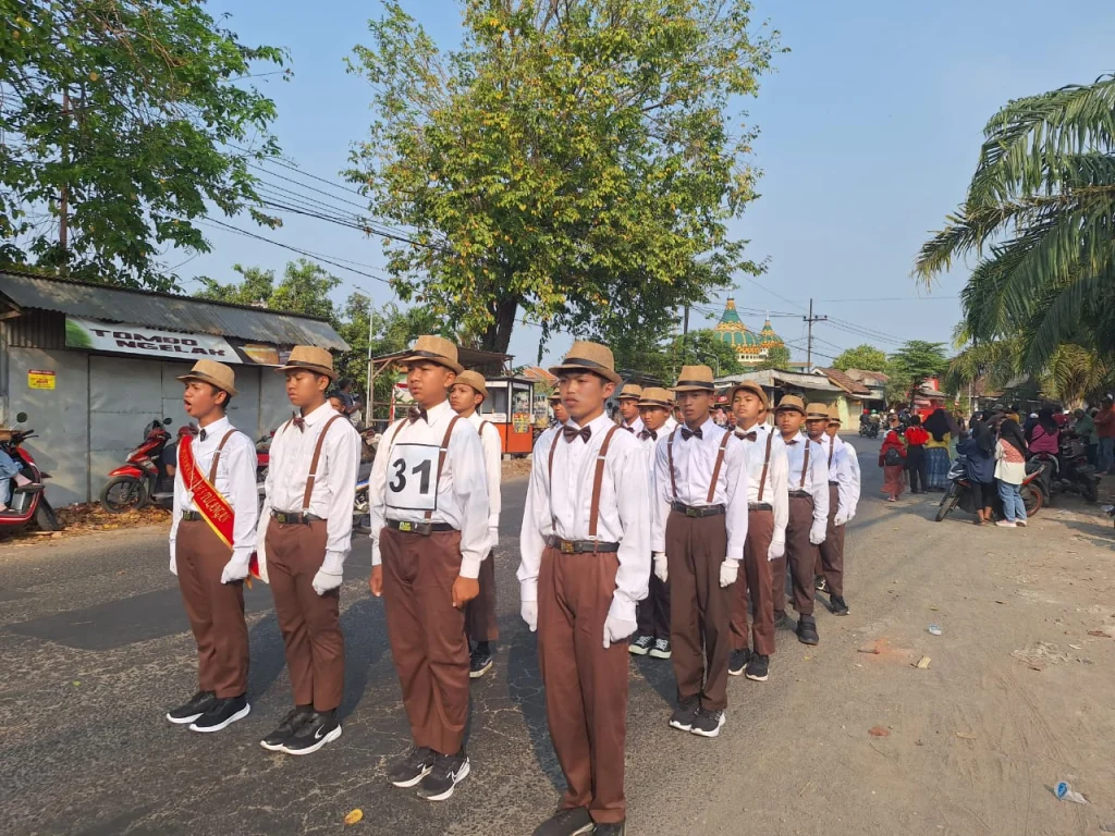 SMP Mulia Tulangan Sabet Juara Umum Lomba Gerak Jalan Tingkat Kecamatan di Perayaan HUT Ke-79 RI