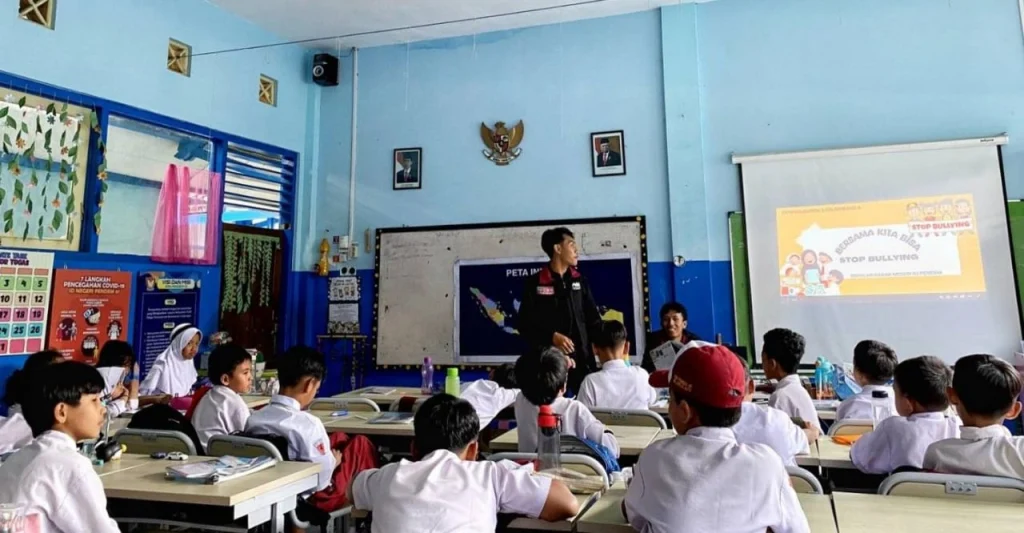 Marak Kasus Bullying, PMM UMM Ajak Siswa SD Negeri 1 Pendem Stop Bullying