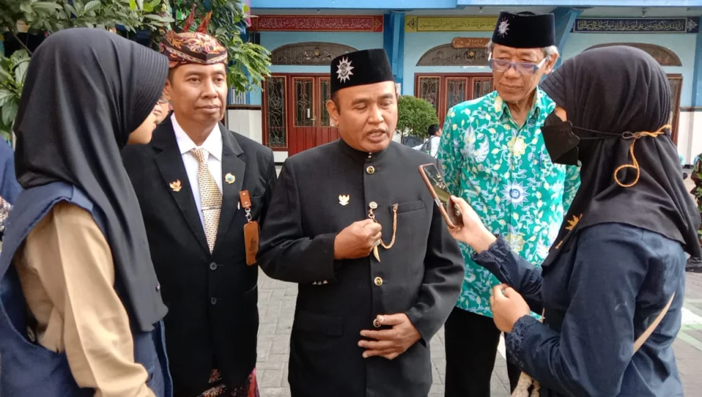 Wartawan Cilik SDM Limas Liput Upacara Bendera HUT Ke-79 RI