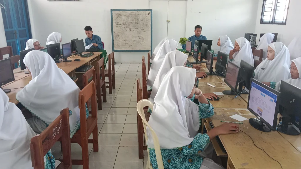MAM 9 Lamongan Sukses Laksanakan ANBK