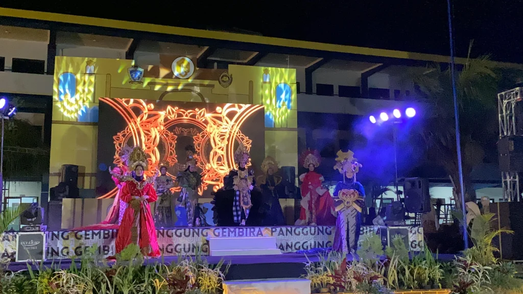 MBS Al Amin Putri Gelorakan Bimantara dengan Panggung Gembira Perdana