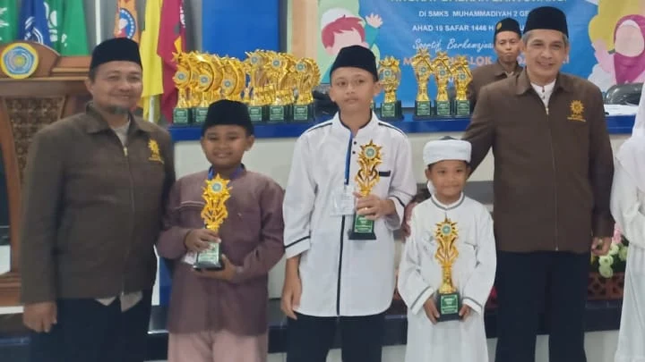 Dua Siswa SD Mulan Bawa Pulang Piala Pildacil Fashmu Banyuwangi