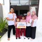 KL Lazismu Kepanjenkidul Tasyarufkan Beasiswa Mentari Kepada 20 Siswa SD Muhtar