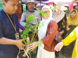 Resmikan Daycare ‘Siti Walidah’, Ketua PDA Sidoarjo Tertarik Bawa Pulang Toga