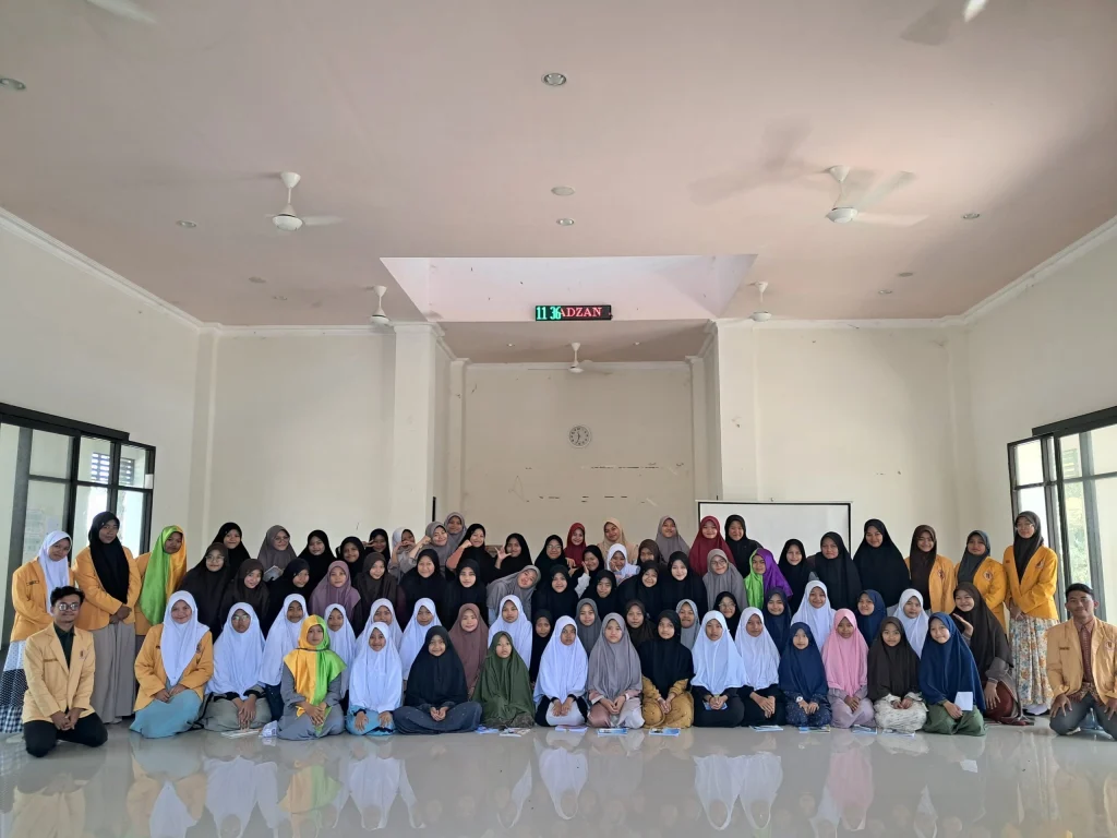 PR IPM MBS Al Amin Putri Bojonegoro Gelar Pelatihan Persidangan