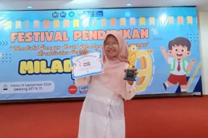 Membanggakan! Siswa SMA Muhammadiyah Surabaya Raih Juara 3 Lomba Cipta Puisi