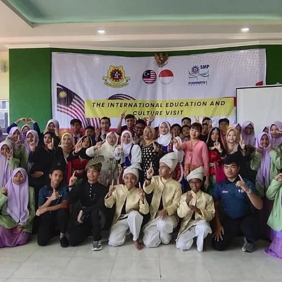 MRSM Alor Gajah Melaka Kuatkan Program Sister School dengan SMP Muda