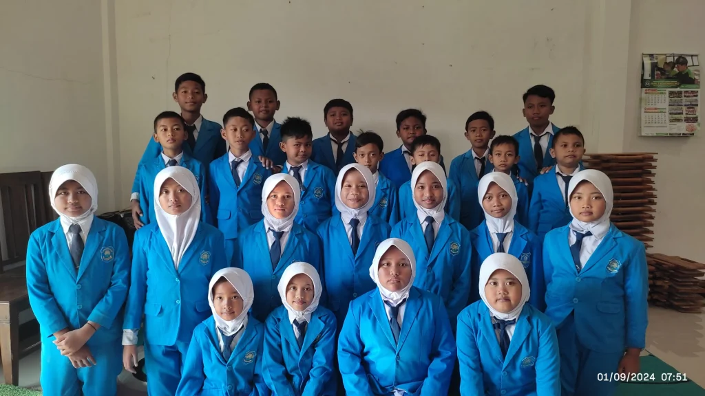 16 Siswa MI Muhammadiyah 7 Kenep Masuk Semi Final KSNR-6