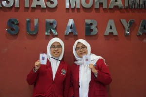 Ditinggal Ayah saat Covid, Mahasiswa Kembar Asal Gresik ini Solid Masuk FK UM Surabaya