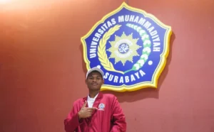 Junaidi Mustafa Mahasiswa UM Surabaya Asal NTT Bertekad Mengabdi ke Kampung Halaman