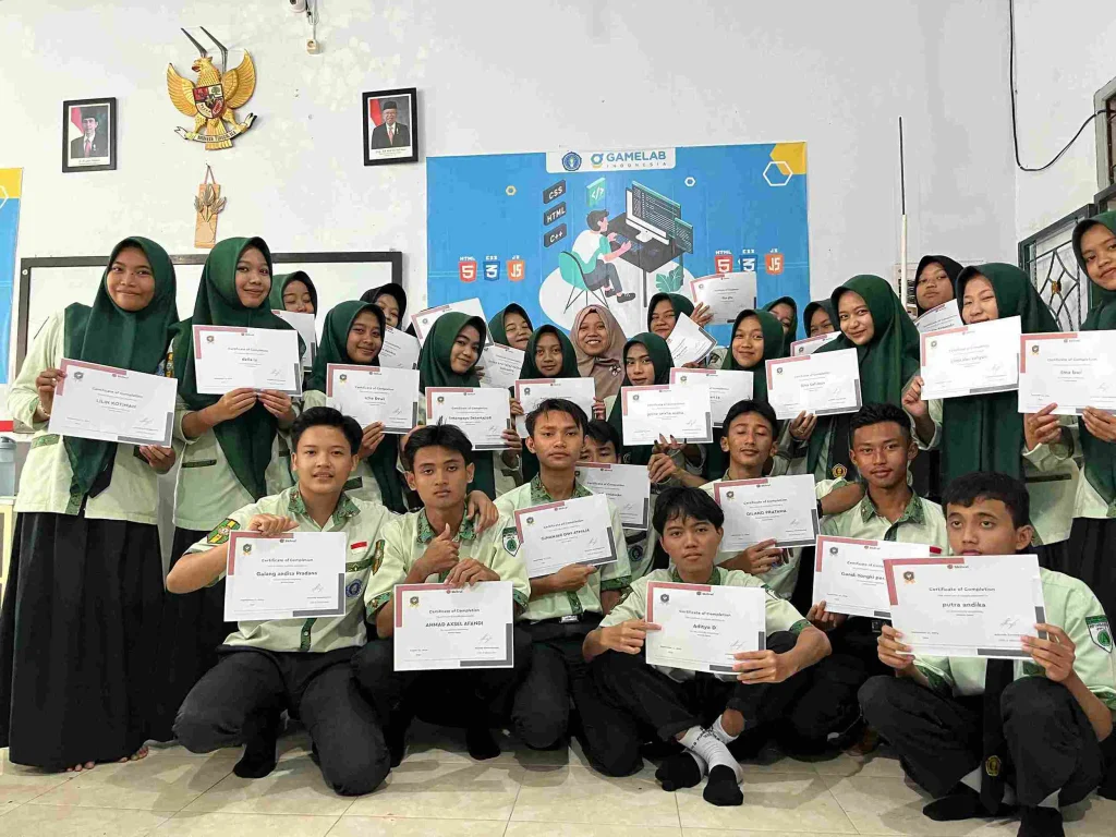 SMK Muhammadiyah 8 Siliragung Cetak Talenta Digital Bahasa Pemrograman Python