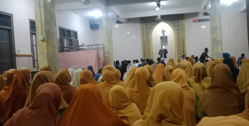 Pengajian Bersama MT Annur, PRA dan PRNA Payaman Bahas Antara Iman, Ilmu, dan Amal