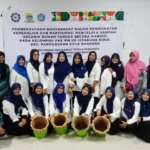 Semakin Berkemajuan! UM Bandung Latih Warga Cipadung Kidul Kelola Sampah dengan Teknik Octaco