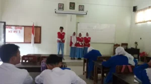 PMR Wira SMA Muha Bagikan Tablet Tambah Darah Secara Berkala