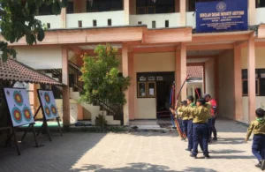 Ekskul Panahan SD Inovatif Aisyiyah Kedungwaru Tulungagung: Asah Konsentrasi dan Disiplin