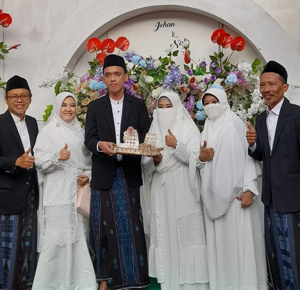 Khidmatnya Akad Nikah Putri Pengasuh Pondok Al Fattah dengan Putra Wakil ketua PWM Jatim