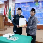 Hadiri Pengajian Hari Bermuhammadiyah, Respati Ardi Tanda Tangani MoU Program Lazismu Solo